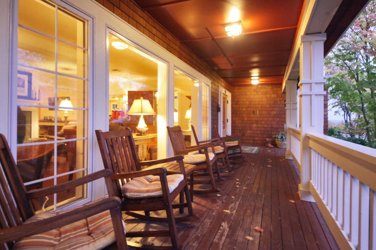Saratoga Inn Ленлі Екстер'єр фото