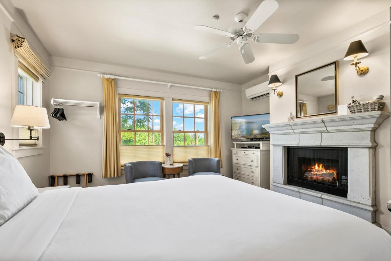 Saratoga Inn Ленлі Екстер'єр фото